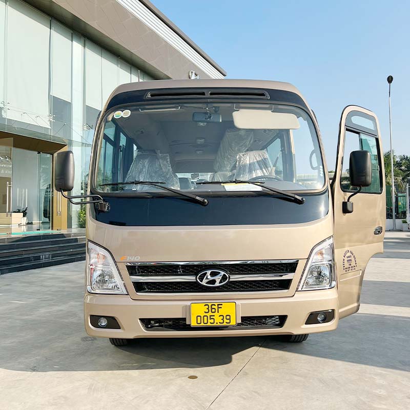 xe khách 24 chỗ
