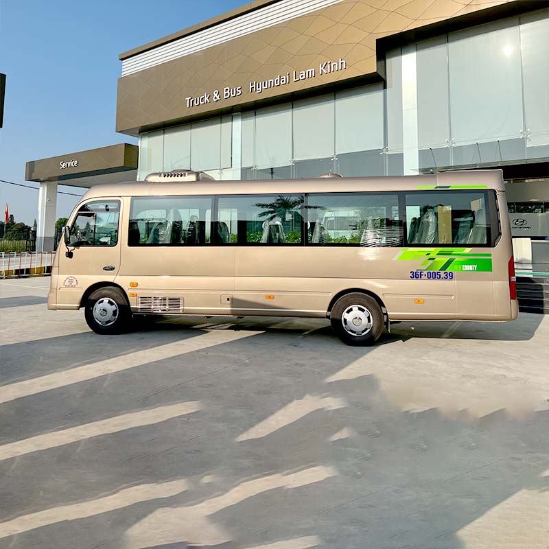 xe ô tô hyundai county